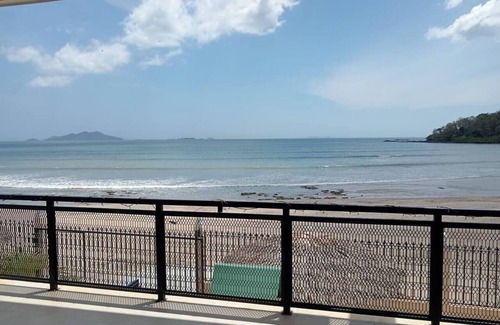 Tumba Vieja House | Casa de Playa Bonita - 2nd Floor Suite with Balcony
