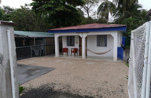 Caldera House | Casa de playa en Mata Limón Caldera Costa Rica