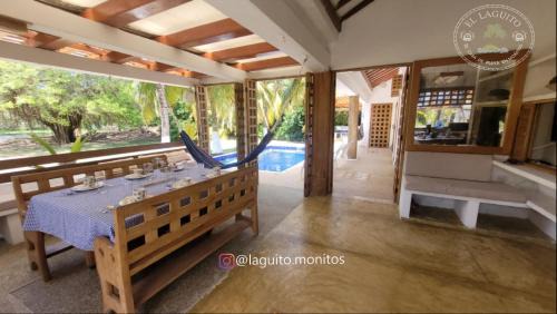 Monitos House | Casa de Playa Laguito Shangai