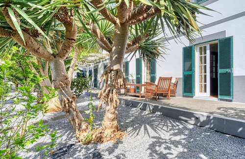 Canhas Cottage | Casa de Ponte, a Home in Madeira