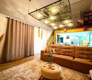 Balneario Arroio do Silva House | Casa de Praia, alto padrão, estilo industrial, 50 metros do mar.