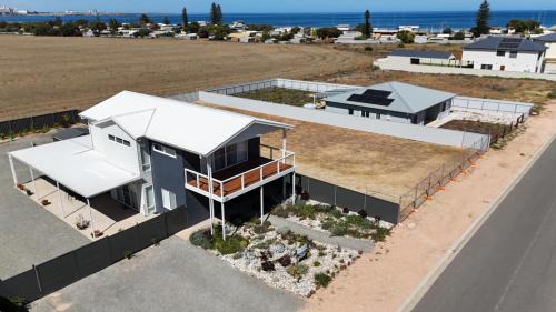 North Beach House | Casa De Praia - Entire Home - North Beach