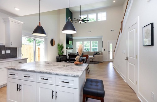 Charlotte House | Casa de Suenos 10min to Uptown Charlotte! - close proximity to the best of CLT