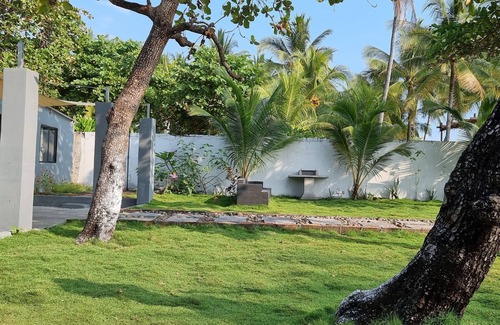 Santa Tecla House | Casa de Playa con Mini Golf