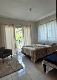 Rio Pequeno House | Casa de Temporada 3 quartos em Camboriú Perfeita para Grupos e Famílias