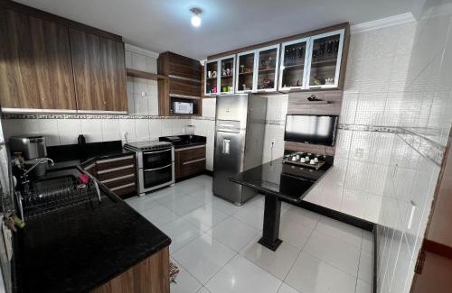 Lourdes House | Casa de Temporada Uberaba com Piscina