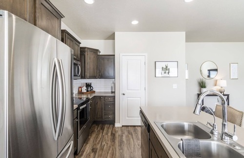Twin Falls House | -CASA de Twin Falls-Cleaning #1 Priority-
