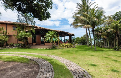 Ubu House | Casa de Ubu