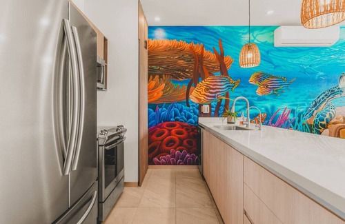 San Francisco Apartment | Casa De Vigil: Beachfront Oasis Ocean Views & Pool