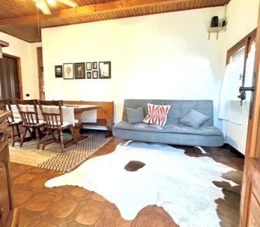 Spinea House | Casa degli Albicocchi - near Venice - whole house with garden and free Prkg