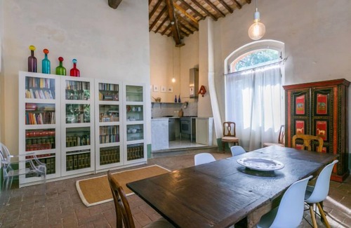 Lorenzana Apartment | Casa dei Granai by Interhome
