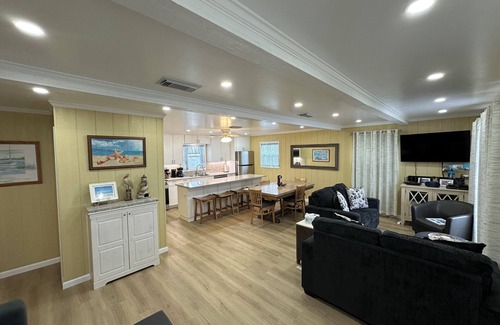 Freeport House | "Casa Del Agua" 2 Bedroom Beach Front Home!