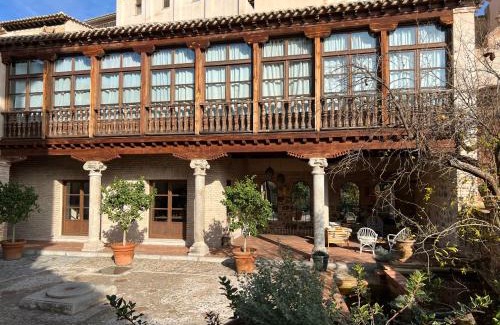 Toledo City Center Villa | Casa del Armiño Mansión de la Familia de "El Greco"