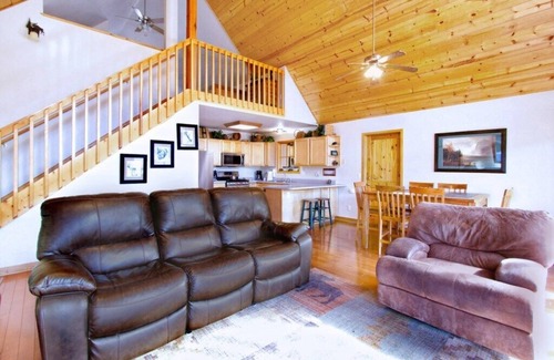 Carriage Hills House | Casa del Cielo - Estes Park, CO