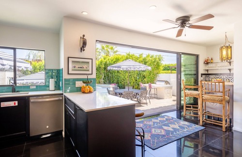 Warm Sands Villa | Casa del Cielo - Walking distance to downtown Palm Springs