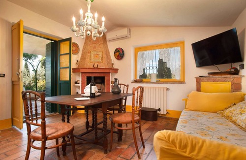 Morlupo House | Casa del glicine romantic and relax
