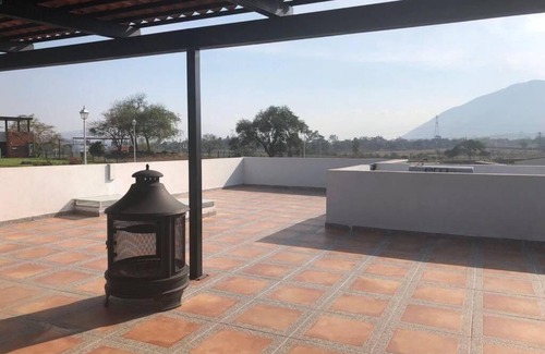 Acatlan de Juarez House | Casa del lago