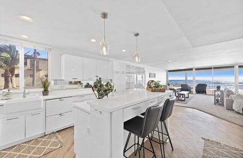 Capistrano Beach House | 🏝️Casa Del Mar🏝️ on Beach Road.