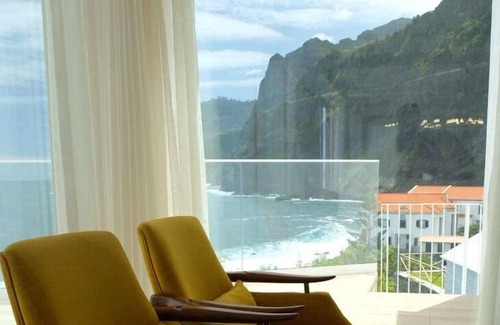 Ponta Delgada Villa | Casa Del Mar- Wonderfull Sea Views & Swimming Pool