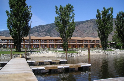 Okanagan-Similkameen Condo | Casa Del Mila Oro Beachfront 2 Bedroom Condo; Book for Spring/Summer 2025
