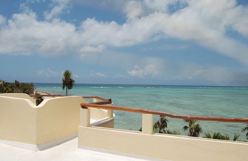 Tulsayab House | Casa del Perro Feliz, Tankah/Tulsayab Beach Villa Minutes to Tulum, Great Value!