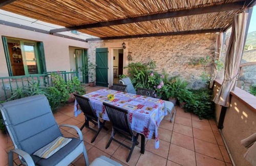 Laroque-des-Alberes House | Casa del Puig