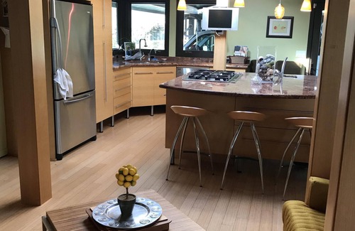 Harlow House | Casa Del Root With Pool, Hot Tub, Paddle Boarding, Running & Bike Trails