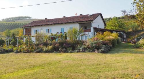 Belveglio Bed & Breakfast | Casa del Roseto