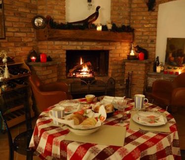 Belveglio Bed & Breakfast | Casa del Roseto