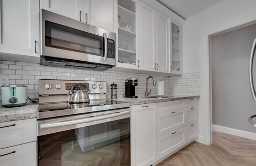 South Miami House | Casa Del Sol 3 Bed 1 Bath w/Tropical Garden 6711