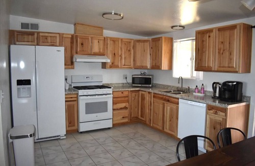 Sierra Vista House | Casa Del Sol Close to all things Sierra Vista!
