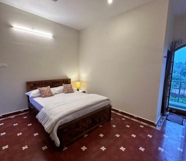 Kalapet House | Casa Del Sol