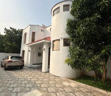Kalapet House | Casa Del Sol