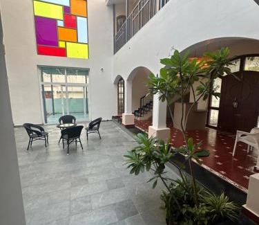 Kalapet House | Casa Del Sol