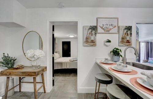 North Central Hollywood House | Casa Del Sol