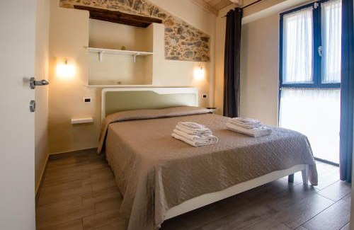 Rocchetta Nervina House | Casa del sole