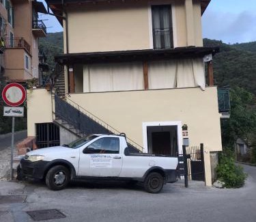 Rocchetta Nervina House | Casa del Sole