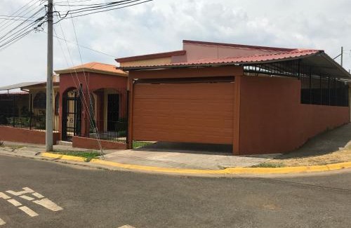 Desamparados Bed & Breakfast | Casa del Suizo