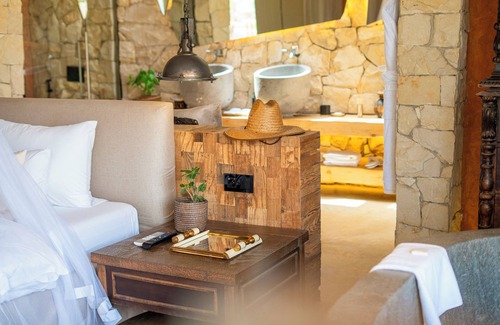 Saly Petite Cote Hotel | Casa del Toro Luxury Ranch