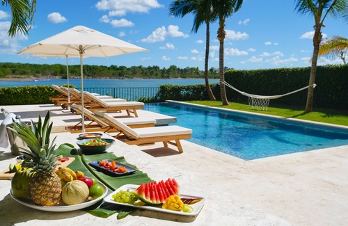 Casa de Campo Villa | Casa Delfín – Luxury Riverside Villa w/Pool, Chef & Golf Carts