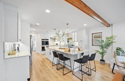 Palm Harbor House | Casa Delfin: Canal-Front Oasis in Palm Coast