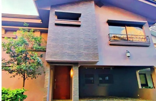 Santa Ana House | Casa Delios, Luxury Near the Airport, Private Pool