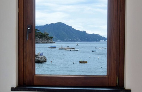 Conca dei Marini Apartment | Casa della Marina - seaview, beach access, wifi