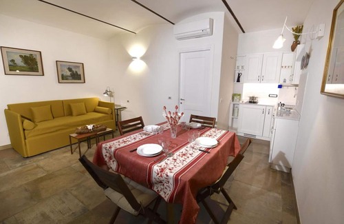 Montaldo Roero Apartment | Casa della Rocche - Rocca Cerlic apartment