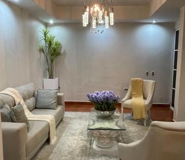 Comayagua House | Casa dentro del Campo de Golf