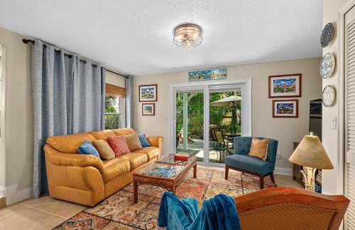 Downtown Historic District House | Casa DeSoto - Luxury Downtown Oasis