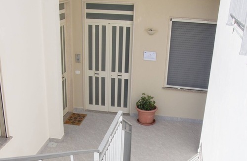 Rodio House | Casa Di Bello Orange Studio Apartment