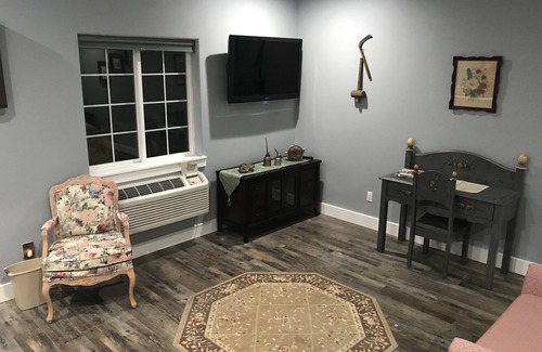 Ephrata House | Casa Di Cass guest house cottage