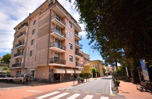 San Lorenzo al Mare Apartment | Casa di Elena 200 mt dal mare