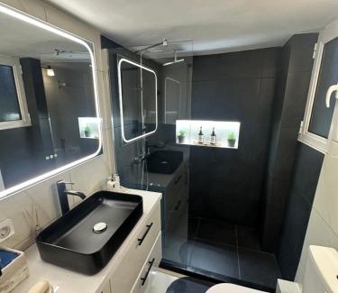 Athens Apartment | Casa Di Leandro